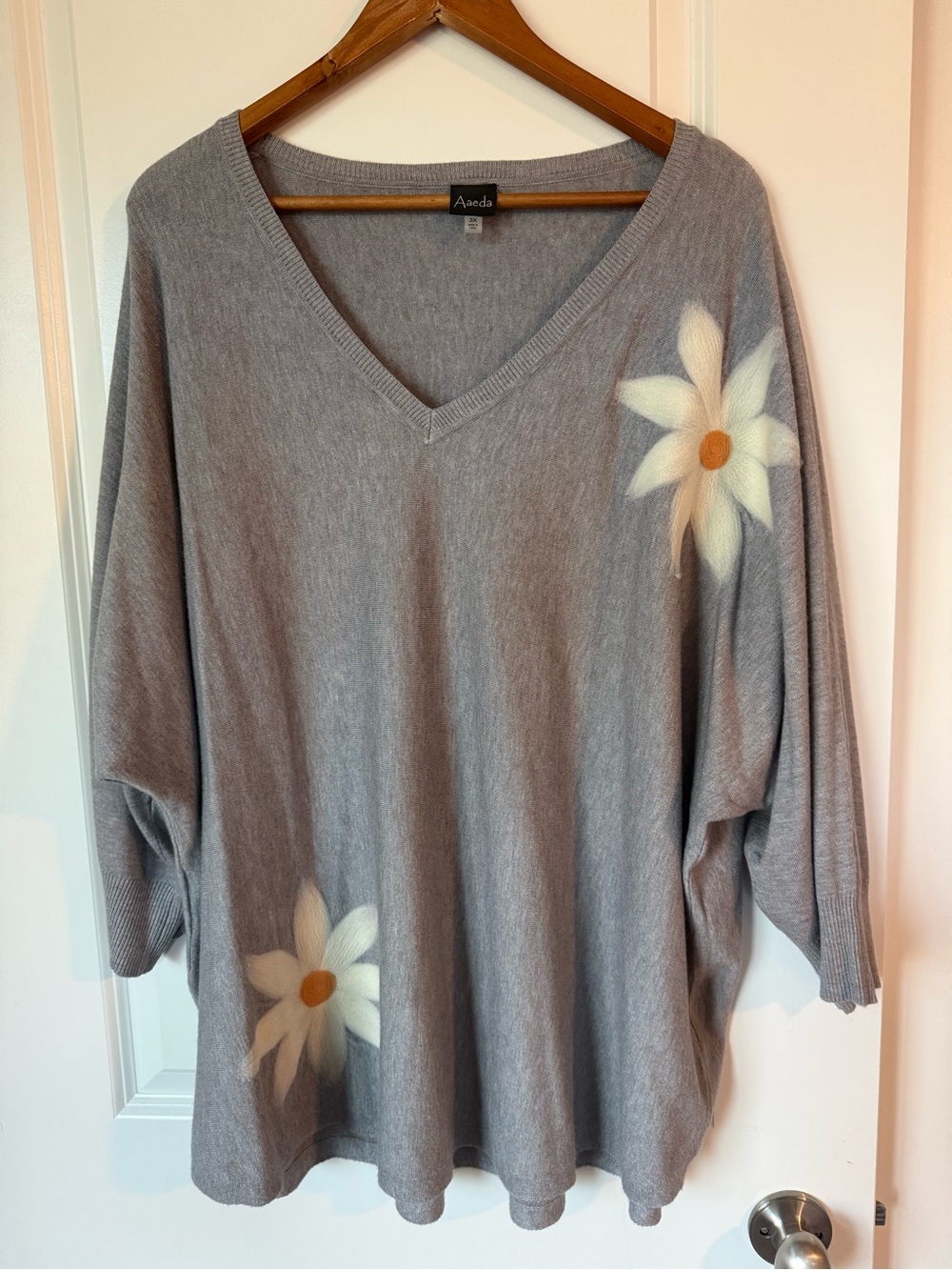 NWOT Cottagecore Daisy Floral Knit Sweater